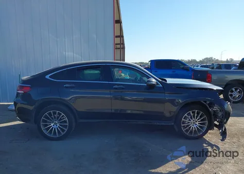 2020 Mercedes-Benz Glc 300 Coupe 4Matic z USA, uszkodzony, nr VIN WDC0J8EB4LF673620